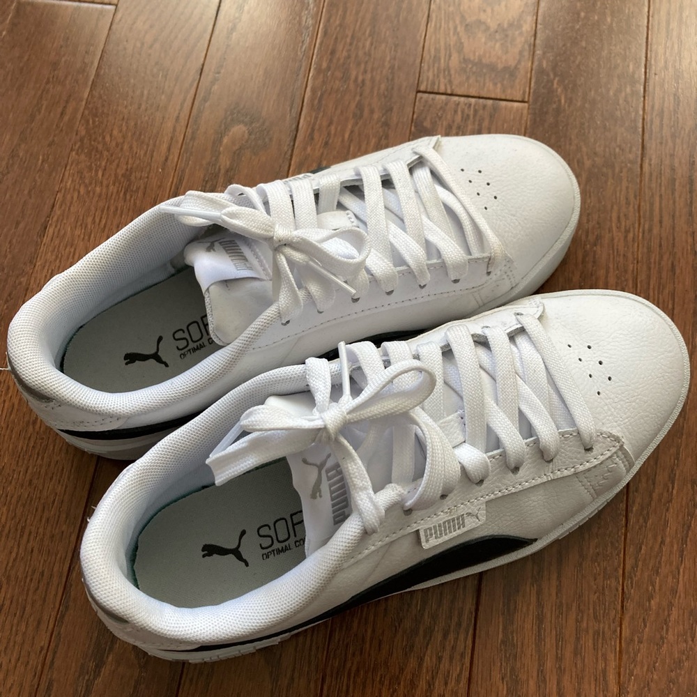 Puma Jada sneakers, size 6.5 - excellent condition, worn maybe 4 times. X-posted